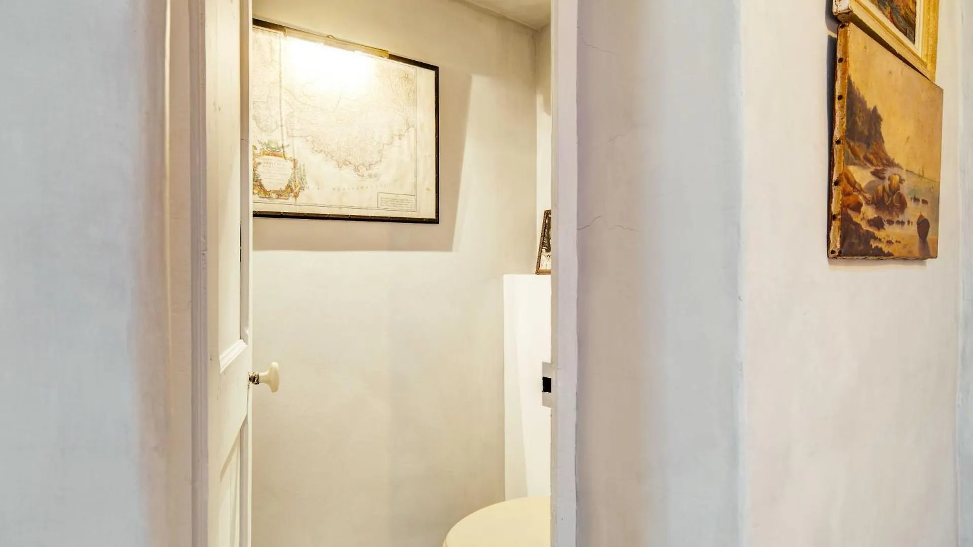 Apartment Authentic Charming Studio In The Heart Of Cannes
