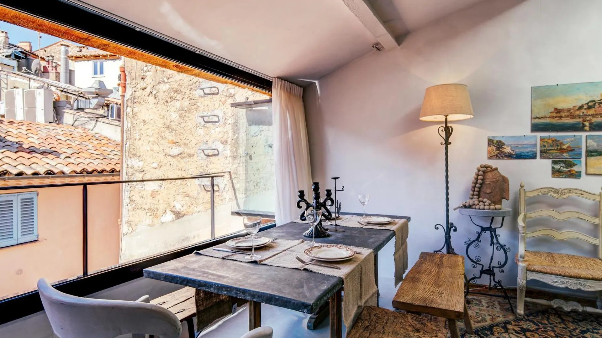 Authentic Charming Studio In The Heart Of Cannes