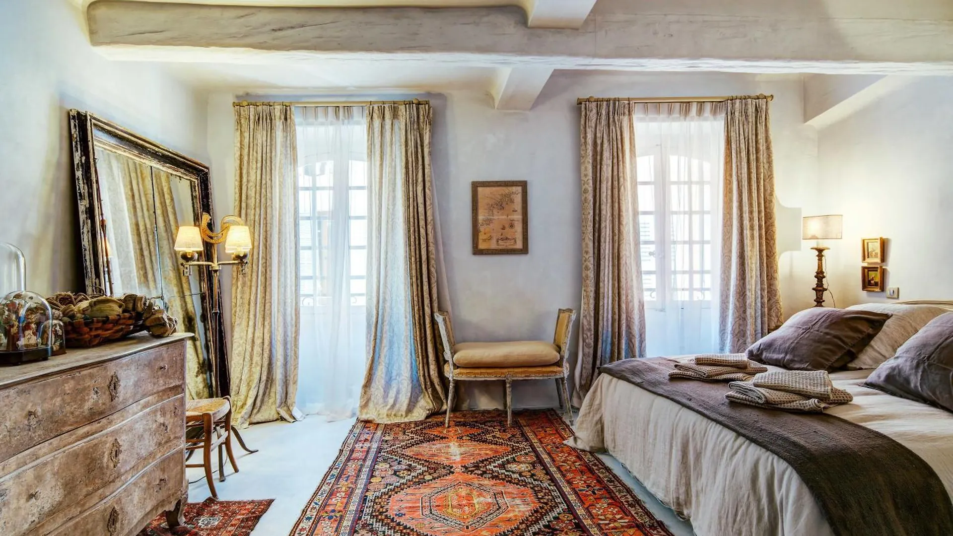 Authentic Charming Studio In The Heart Of Cannes France