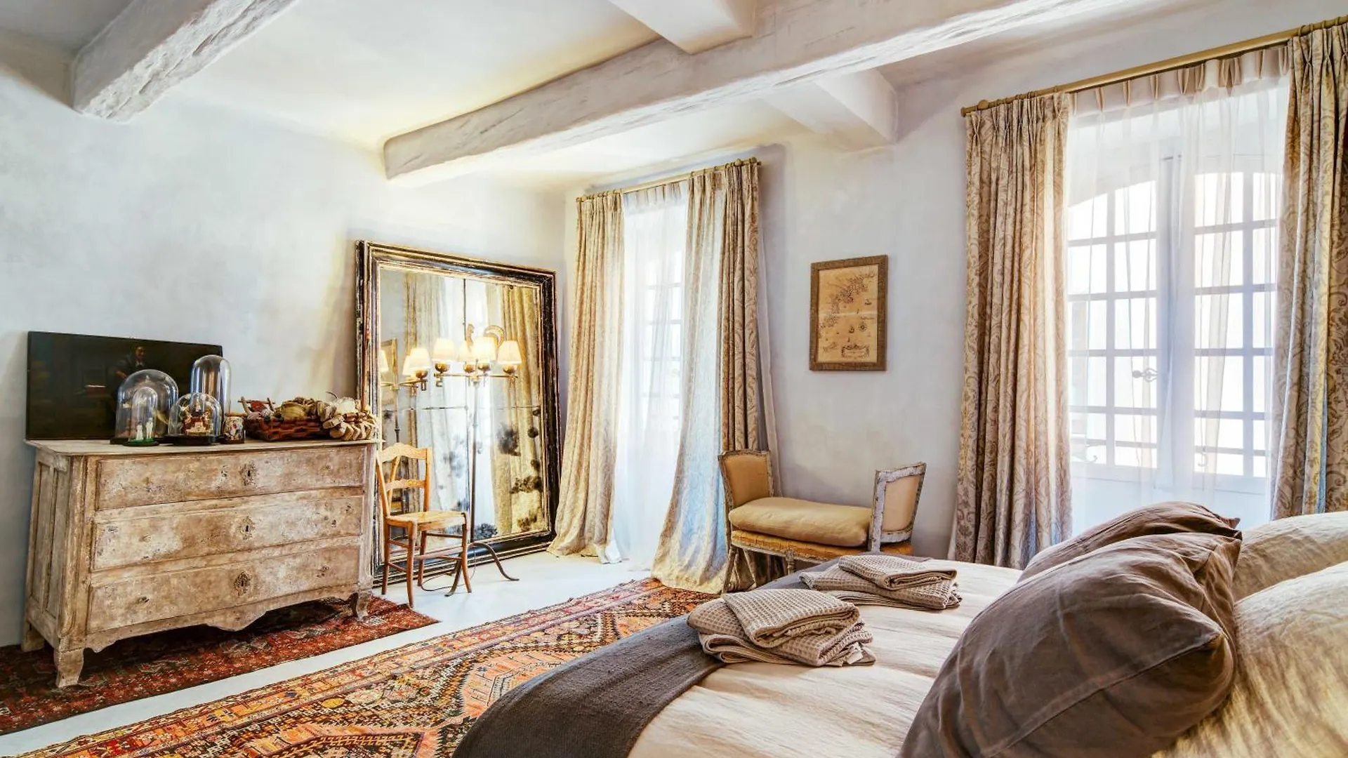 Authentic Charming Studio In The Heart Of Cannes Apartment