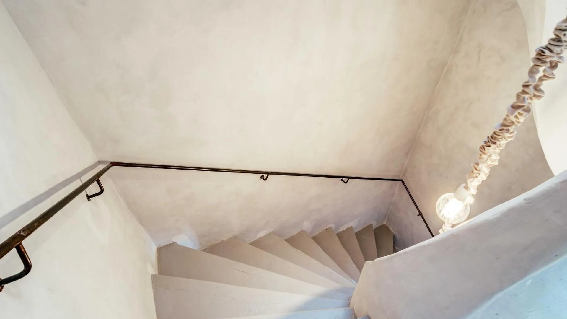 Apartment Authentic Charming Studio In The Heart Of Cannes